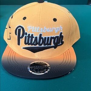 Pittsburgh Script Snapback Hat - Yellow/Black